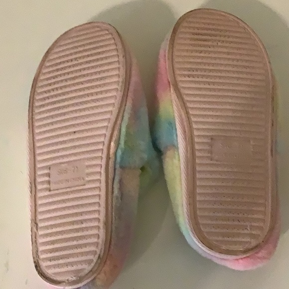 Jessica Simpson Multicolor Fuzzy Slippers Women’s Size S (5-6) Preloved - Picture 4 of 4